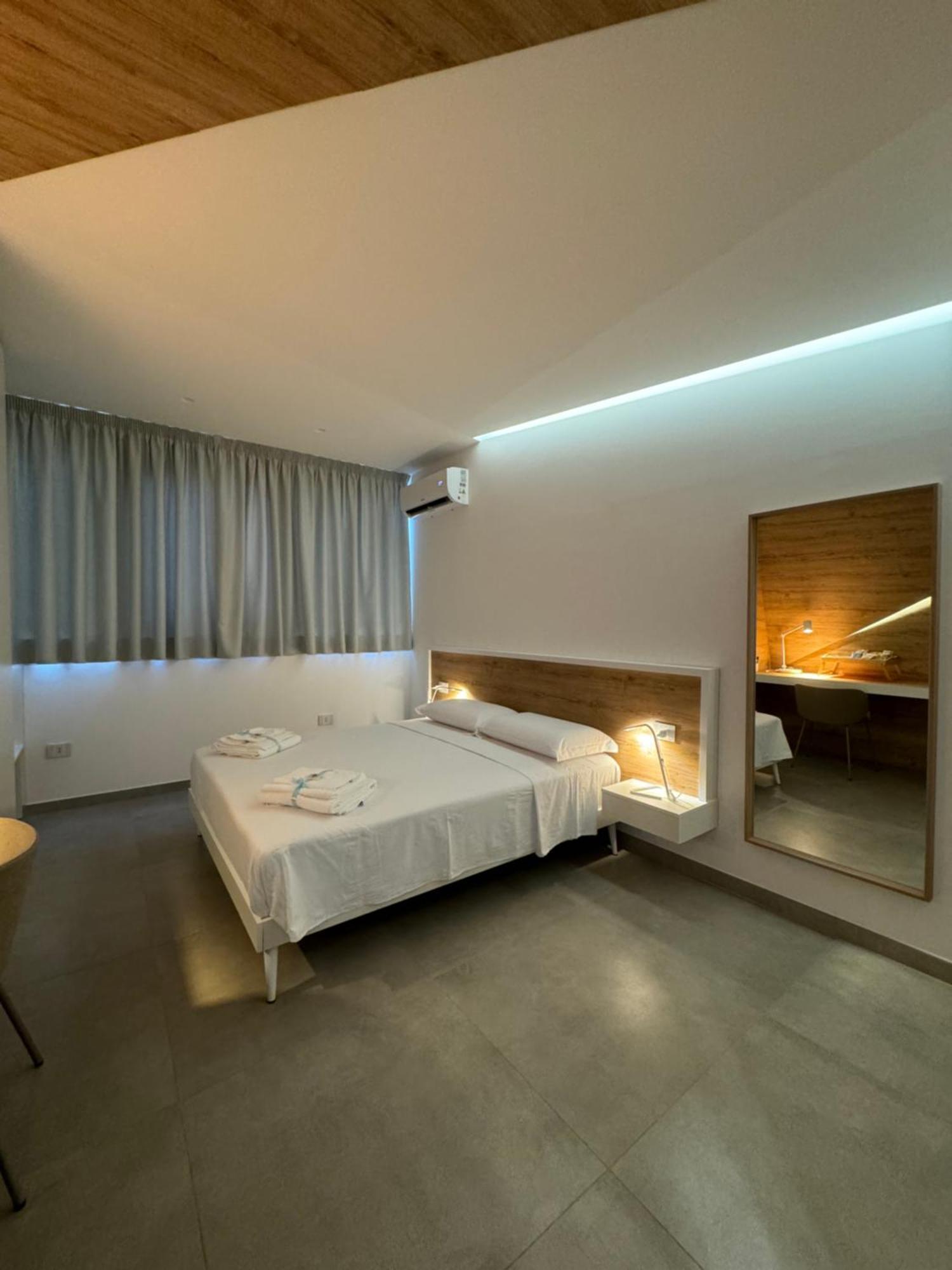 Space Tower Rooms Naples Exterior photo